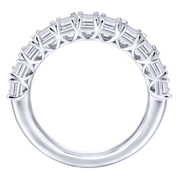 Anniversary Bands Symbolize Eternal Love